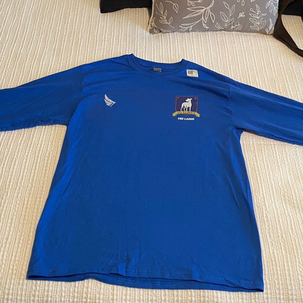 NWT Ted Lasso AFC Richmond adult long sleeve t shirt